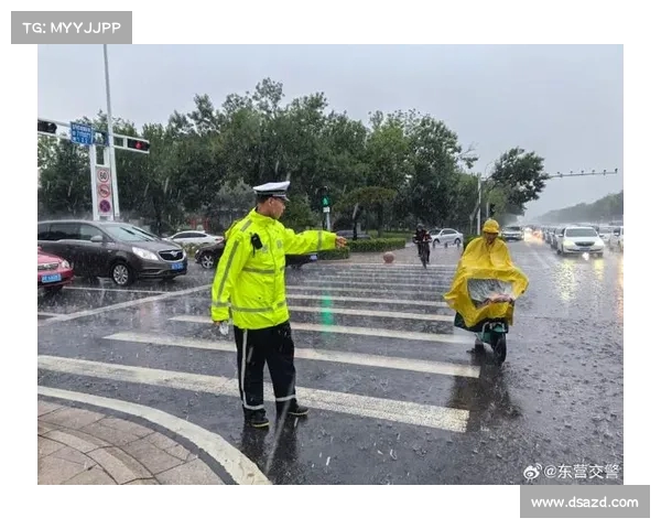 注意!河北暴雨来袭,中到大雨持续,尽早下班避开恶劣天气(大雨+暴雨+大暴雨! 河北迎来大范围强降雨! 注意防范) 注意!河北暴雨来袭,中到大雨持续,尽早下班避开恶劣天气(大雨+暴雨+大暴雨! 河北迎来大范围强降雨! 注意防范)