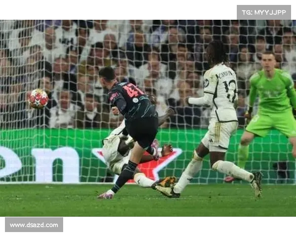 欧冠曼城福登抽射得分